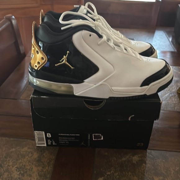 Nike Air Jordan Premium Metallic Gold Athletic Shoes - Picture 9 of 9